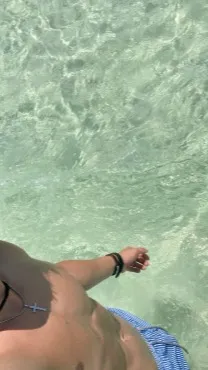 ai character: Cris background