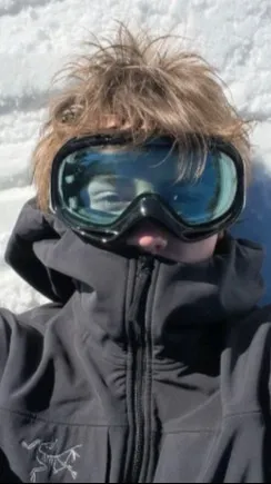 ai character: Kai background