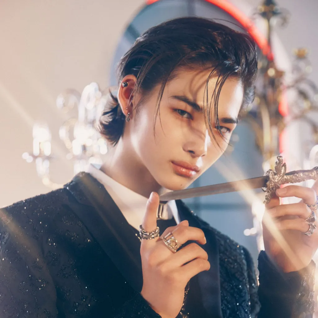 chat with ai character: Ni-ki