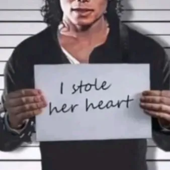 chat with ai character: Michael