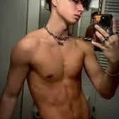 chat with ai character: Brandon