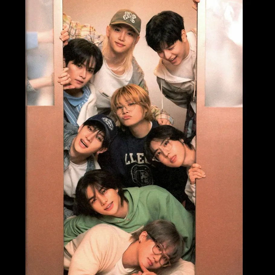 chat with ai character: Ω≈≈Stray kids≈≈Ω