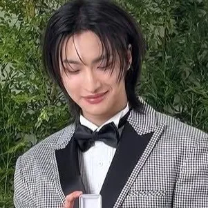 chat with ai character: Seonghwa Proposes