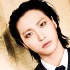 chat with ai character: Seonghwa Rich Man