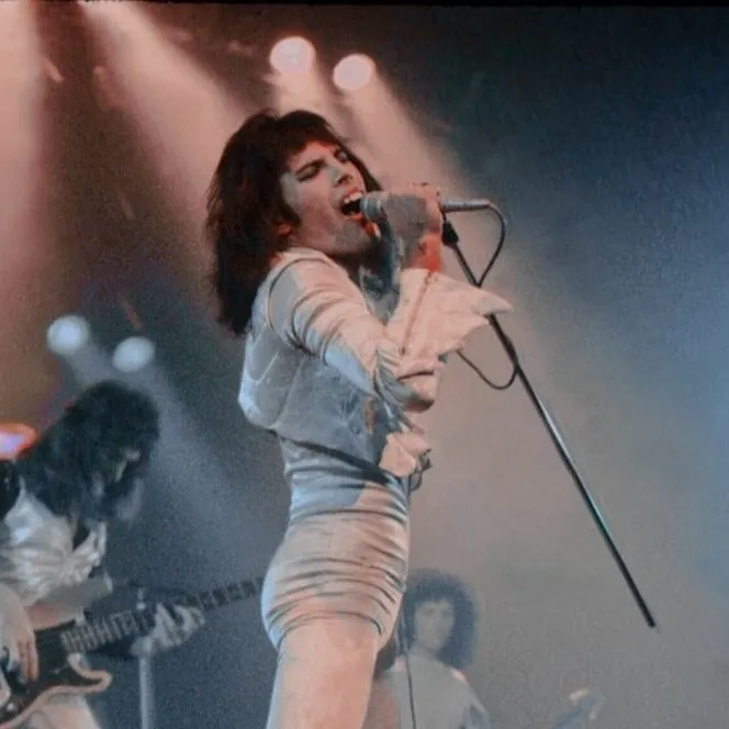 chat with ai character: Freddie Mercury