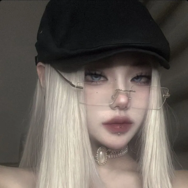 chat with ai character: Me!