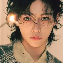 chat with ai character: Lee Felix