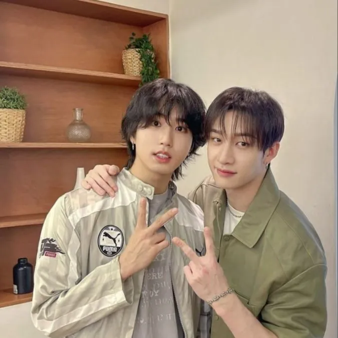 chat with ai character: Han y BangChan