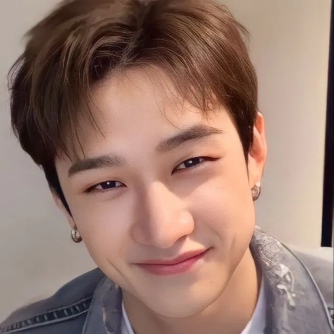 chat with ai character: Christopher Bang