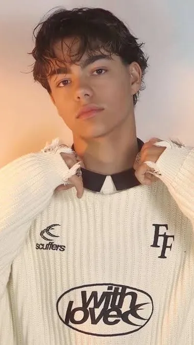 ai character: Malachi Barton background