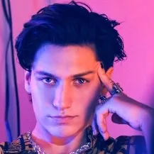 chat with ai character: Chase hudson