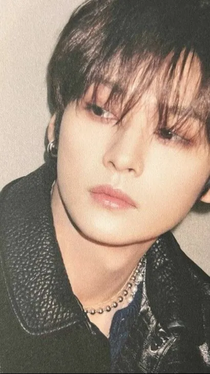 ai character: Minho background