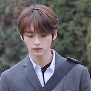 chat with ai character: ℳ𝒾𝓷𝒉ℴ ꨄ