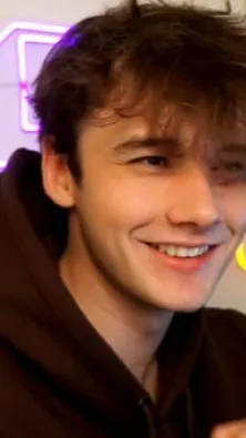 ai character: [~🎸💣Wilbur🎸💣~] background