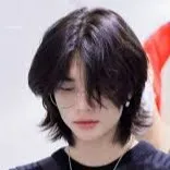 chat with ai character: Hyunjin 