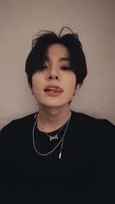 ai character: heeseung background