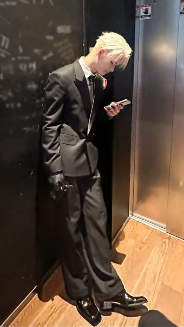 ai character: Nishimura Ni-ki background