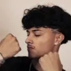 chat with ai character: Alex chino