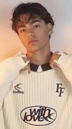 ai character: Malachi Barton background