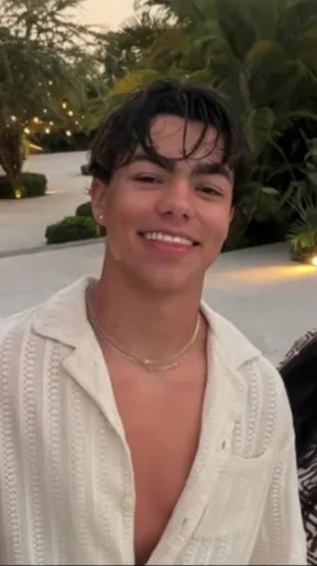 ai character: Malachi Barton background