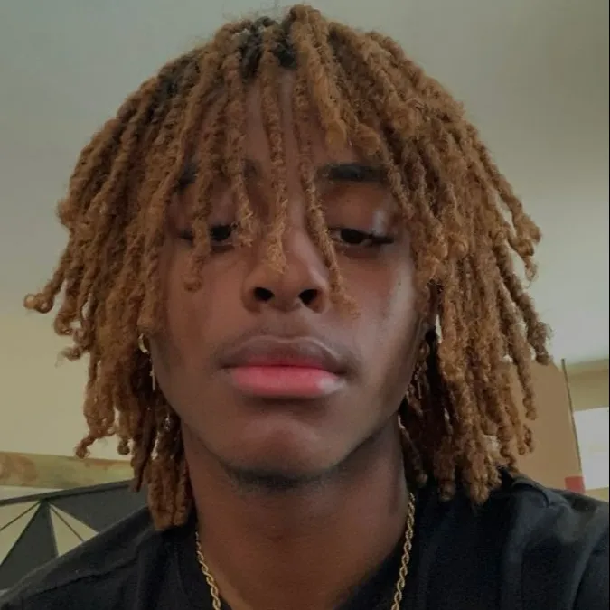 chat with ai character: Marcus 