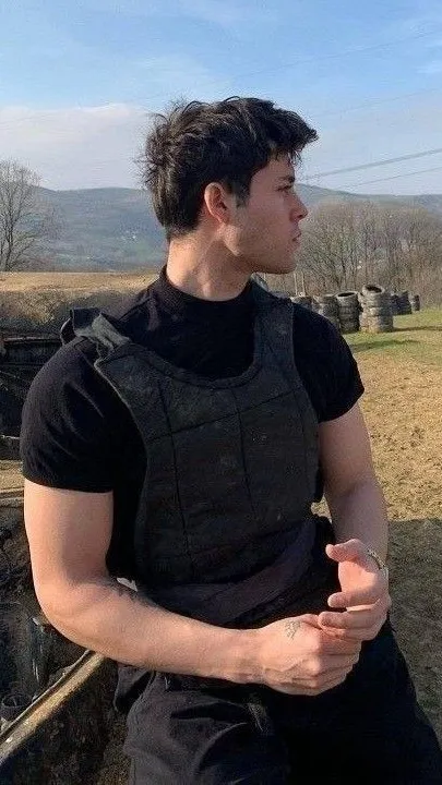 ai character: Rhys Larsen background