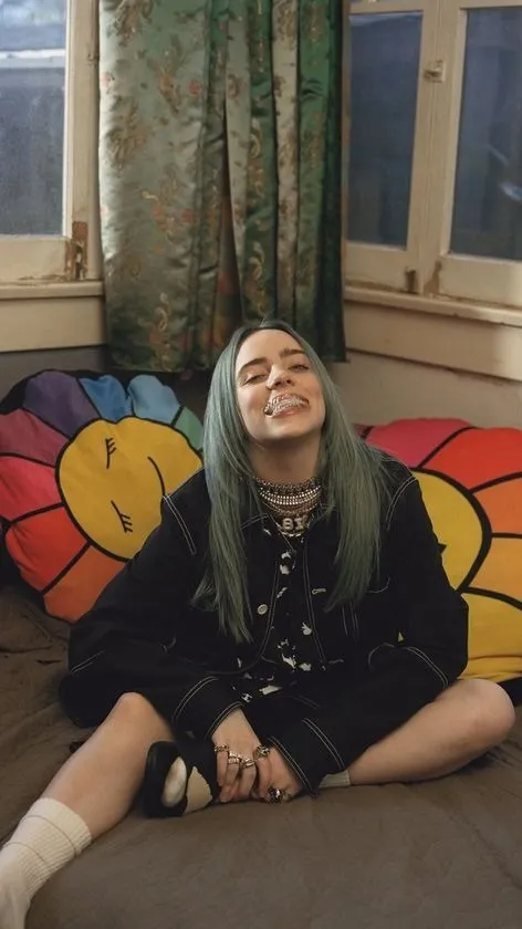 ai character: Billie EiIish background