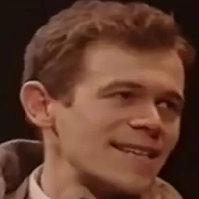 chat with ai character: Clifford Bradshaw 