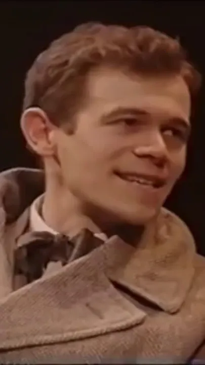 ai character: Clifford Bradshaw  background