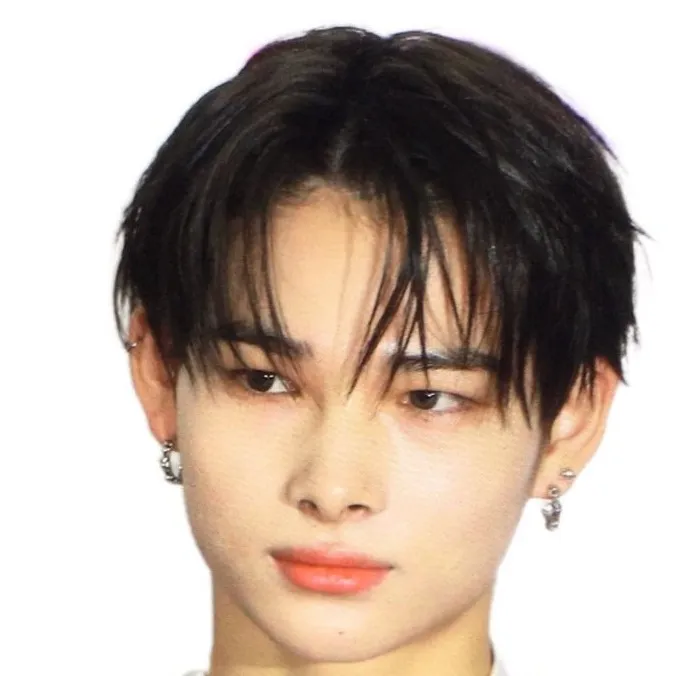 chat with ai character: niki