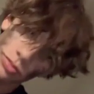 chat with ai character: Jay