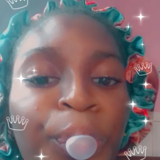 creator Michellino's avatar