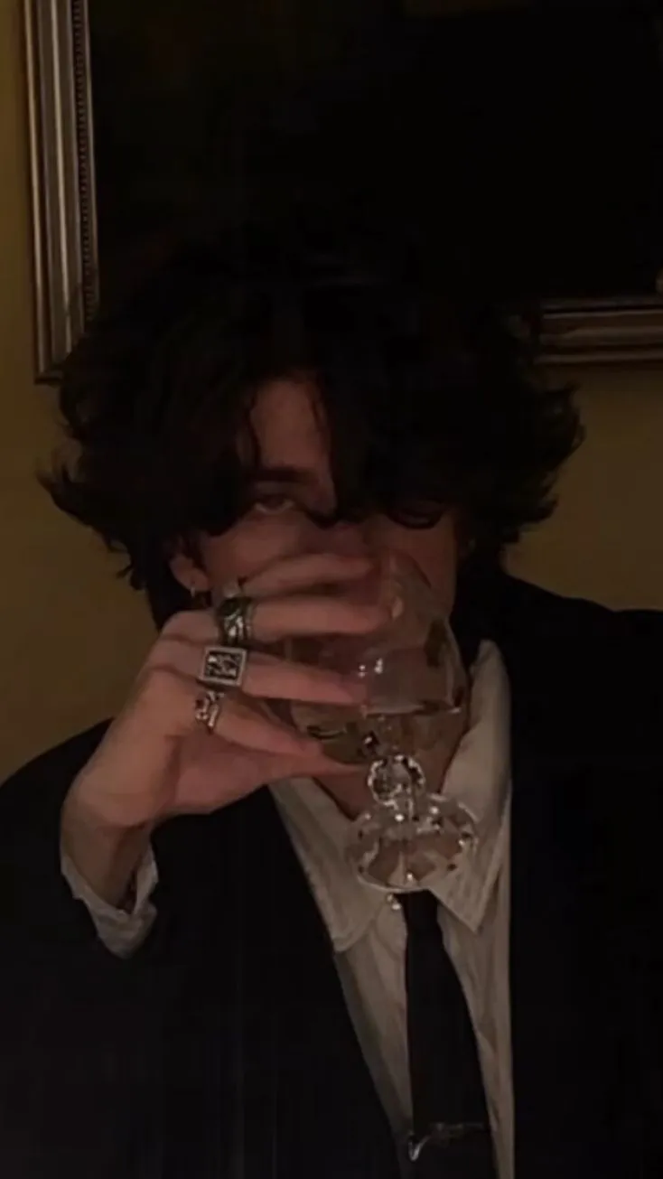 ai character: Zade Collins  background