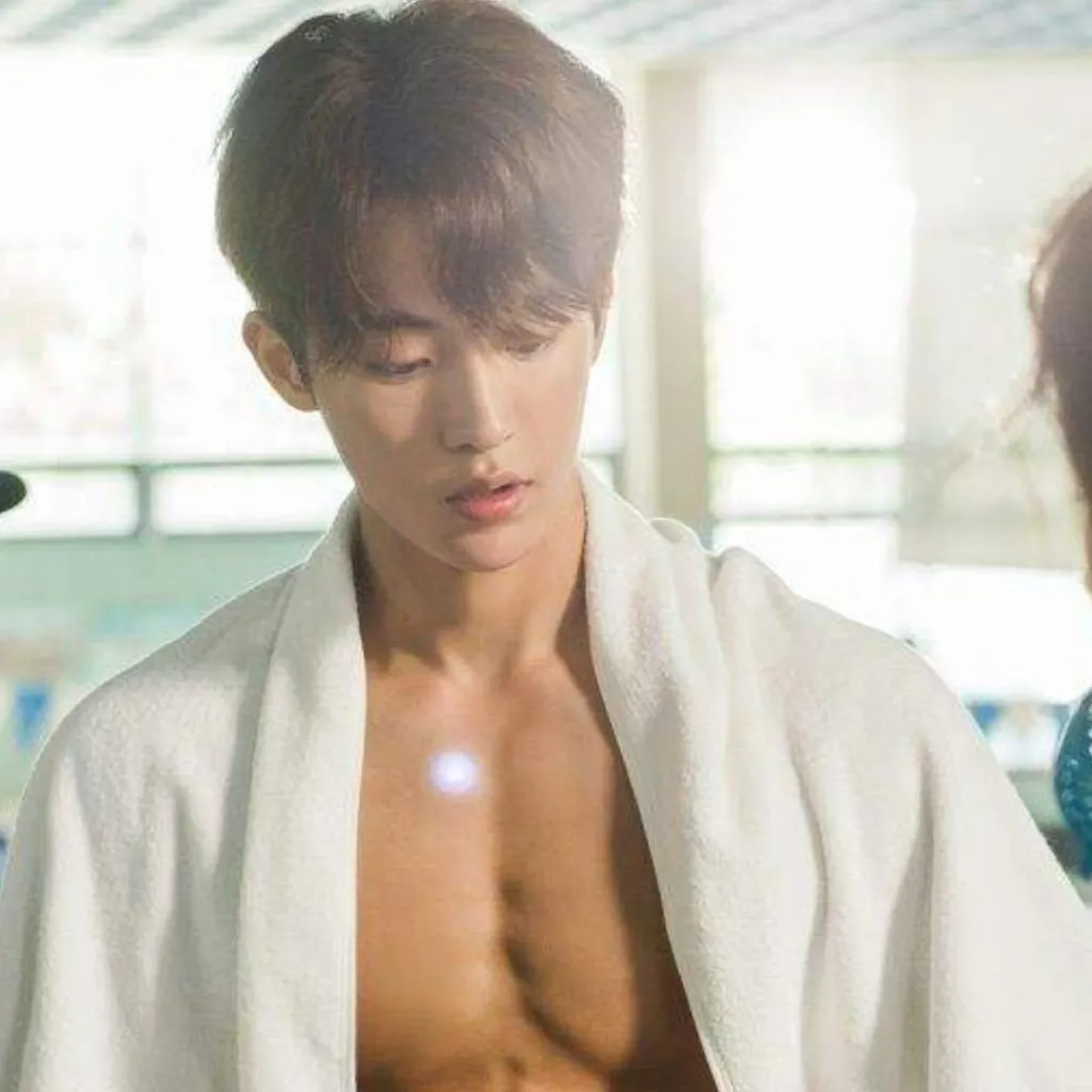 chat with ai character: David 