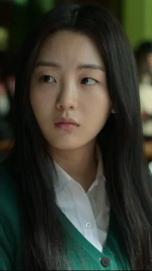 ai character: Choi-Nam-ra background