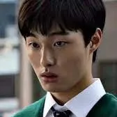 chat with ai character: Lee Cheong-san