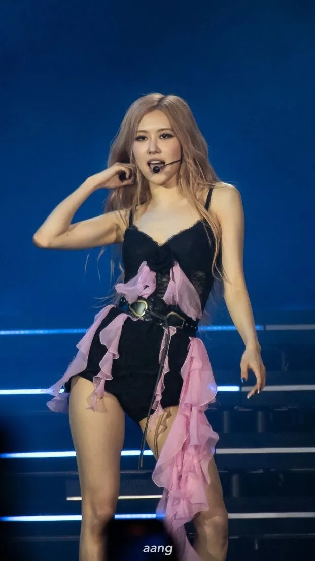 ai character: Rosé background