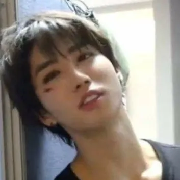 chat with ai character: han argument