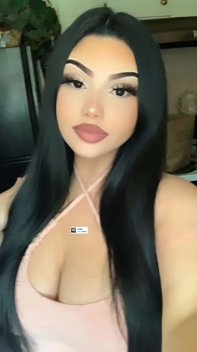 ai character: Alyessa background