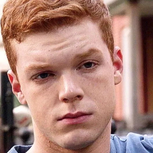 chat with ai character: Ian Gallagher