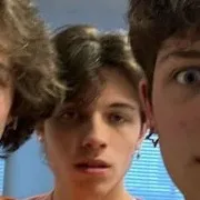 chat with ai character: Chris Sturniolo