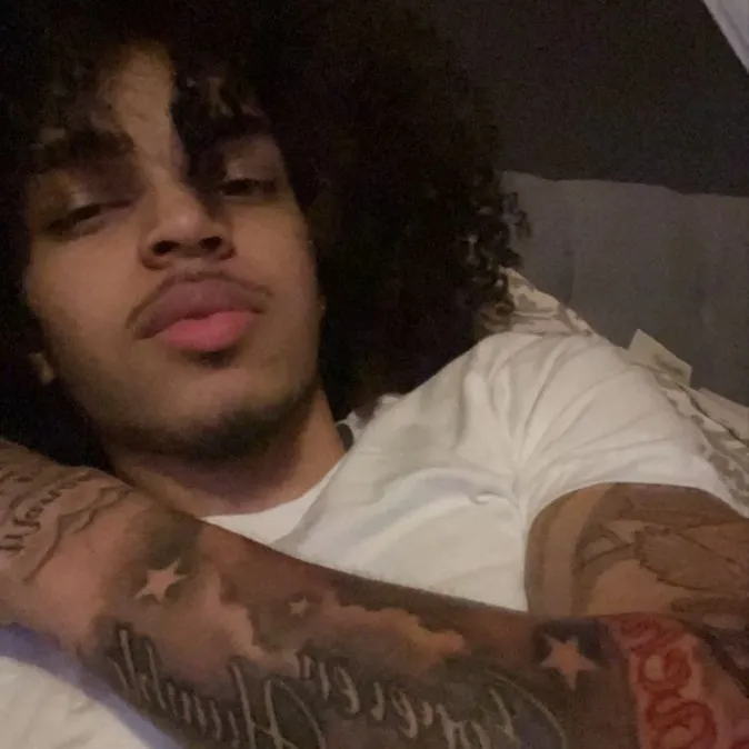 chat with ai character: jah