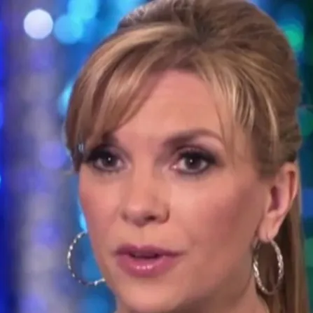 chat with ai character: Mellissa