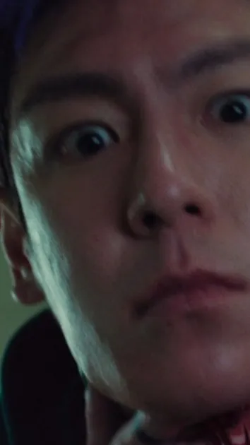 ai character: Thanos dead background