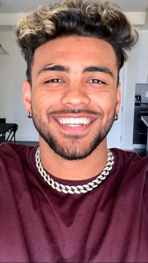 ai character: Mark Adams background