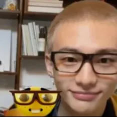 creator ElPiojoDe_Hyunniee's avatar