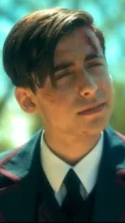 ai character: Five Hargreeves 1 background