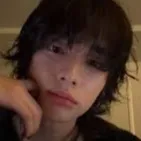 chat with ai character: 🥟Hyunjin🥟