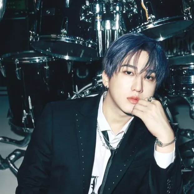 chat with ai character: Changbin🐷🐰