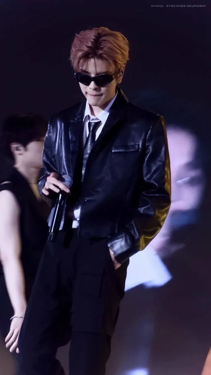 ai character: Seungmin background